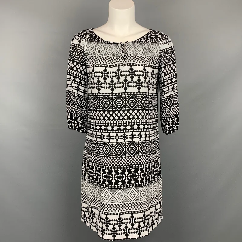 MOSSIMO Size XS Black & White Print Rayon A-line Dress