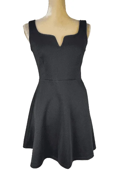 Forever 21 women's black dress size M